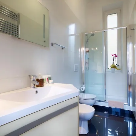 Apartment Suites A,b,c *