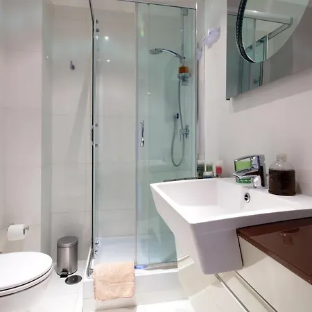 Apartment Suites A,b,c *